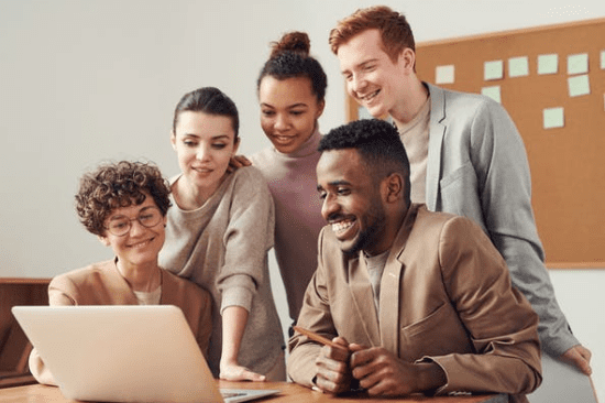 Reasons to work in the Financial Sector