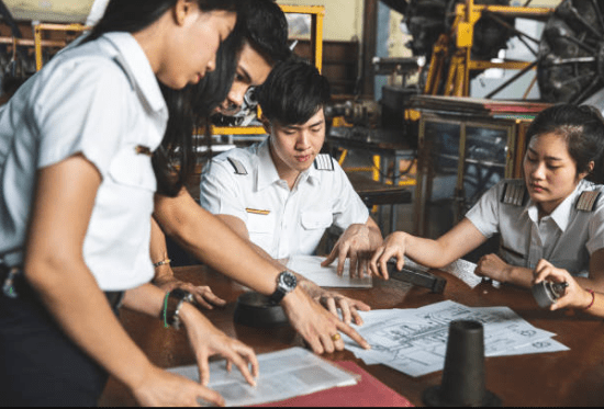 Choose a Flight School