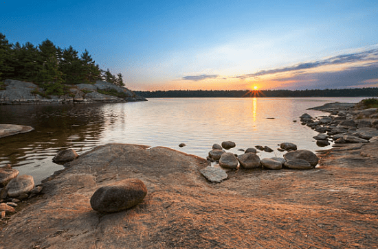 How Many Lakes in Canada