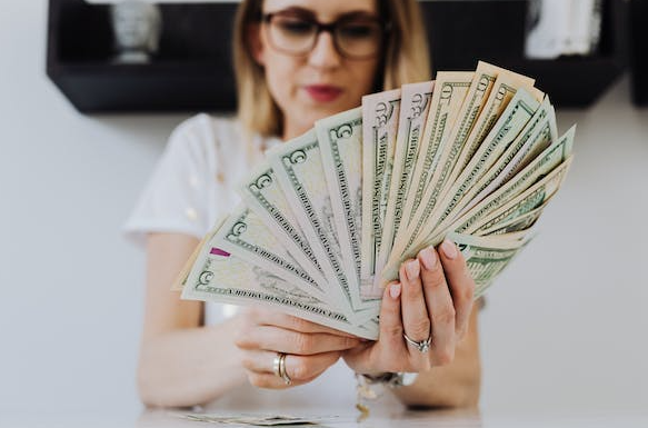 What is Canada Fed Deposit $600