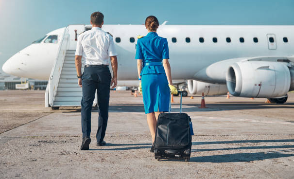 how to become a pilot in canada