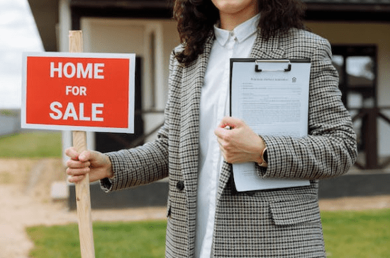 How to Find Opportunities as a Real Estate Agent in Canada