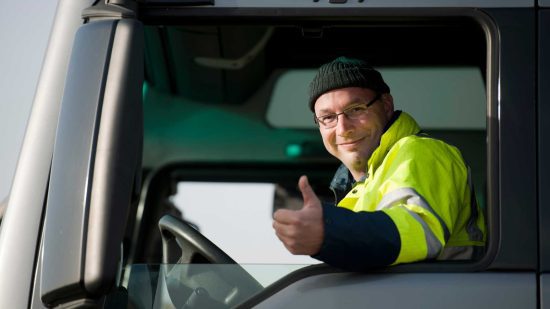How Much Money Do Truck Drivers Make in Calgary