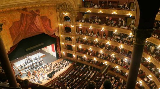 Enjoy World-class Entertainment Shows