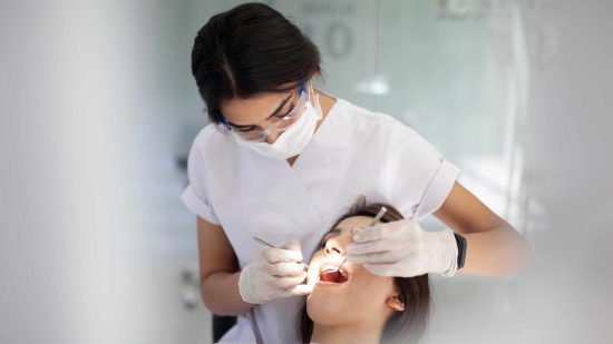What is a Dental Hygienist