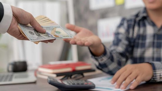 What is the Average Salary in Ontario