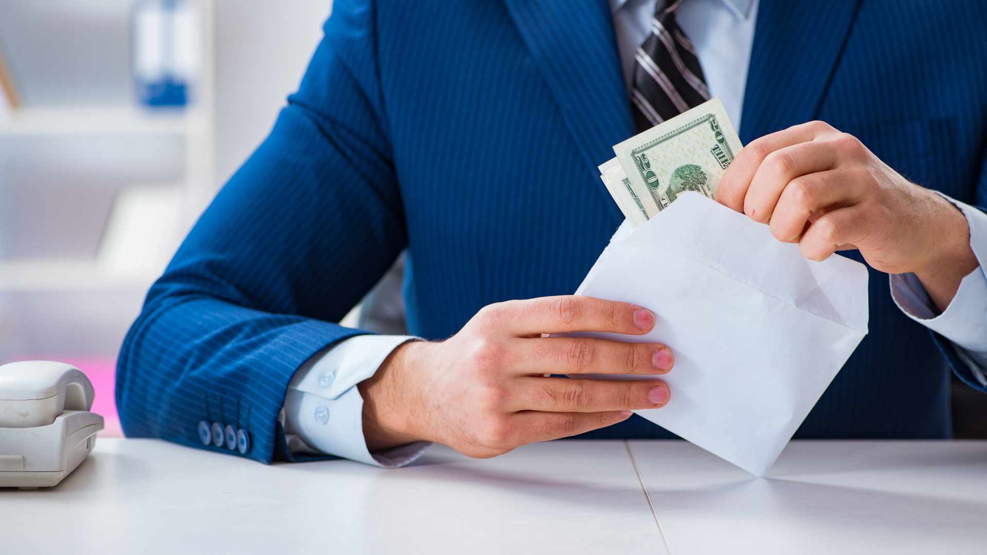 termination pay ontario