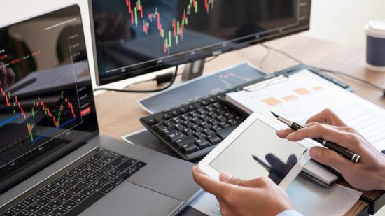 Why Invest in Canadian Bank Stocks