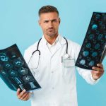 how much do neurosurgeons make